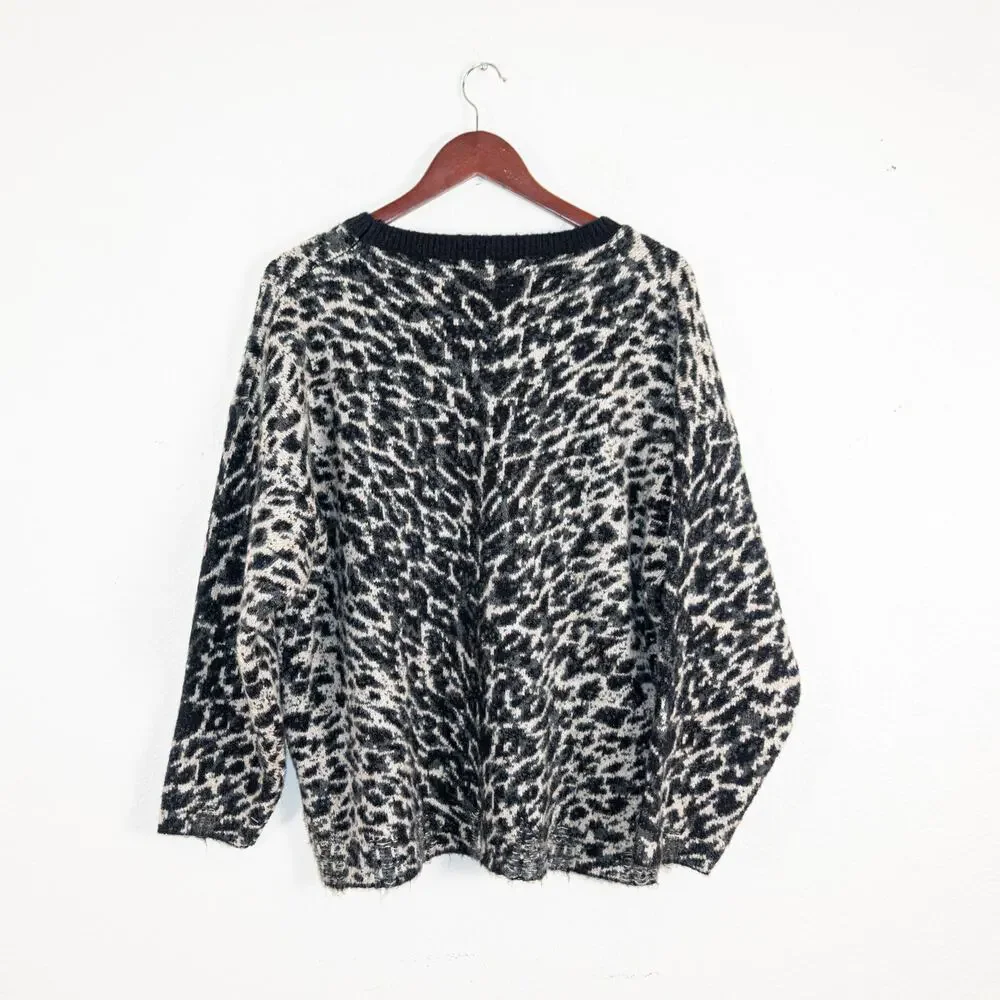 Other UK Rock n Roll Clothing Leopard Crew Sweater distressed sz M